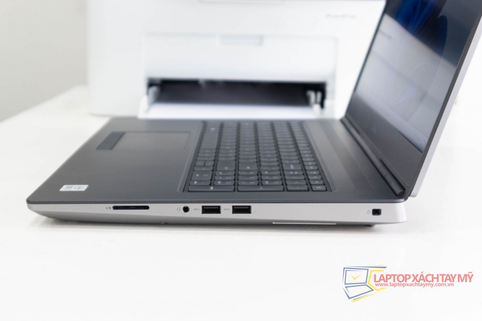 i7 10850H, RAM 32 GB, SSD 512 GB,Nvidia Quadro RTX3000 6GB, 17.3 in