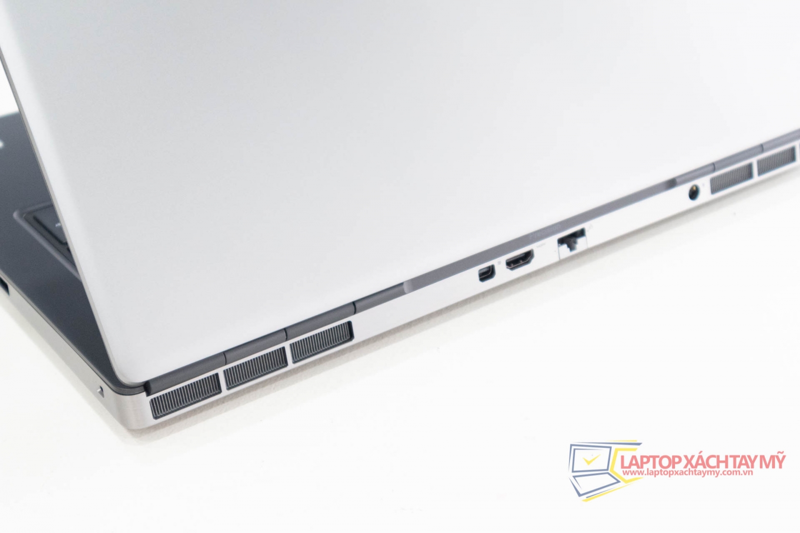 i7 10850H, RAM 32 GB, SSD 512 GB,Nvidia Quadro RTX3000 6GB, 17.3 in