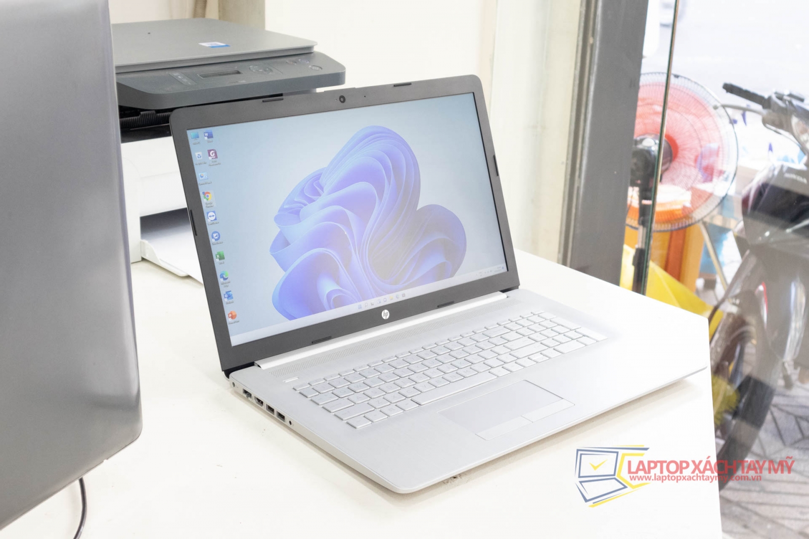 laptop cu gia re tp hcm