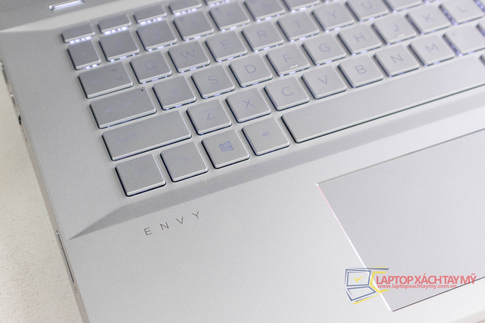 HP Envy Laptop 17 - Intel I7 10510U, Ram 12G, SSD 512G, Card MX250