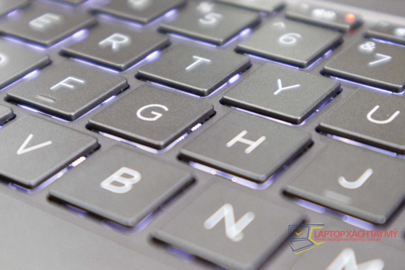 Laptop cũ tp HCM HP Envy 13 - I7 1065G7, Ram 8G, SSD 512G, 13.3 In Full HD