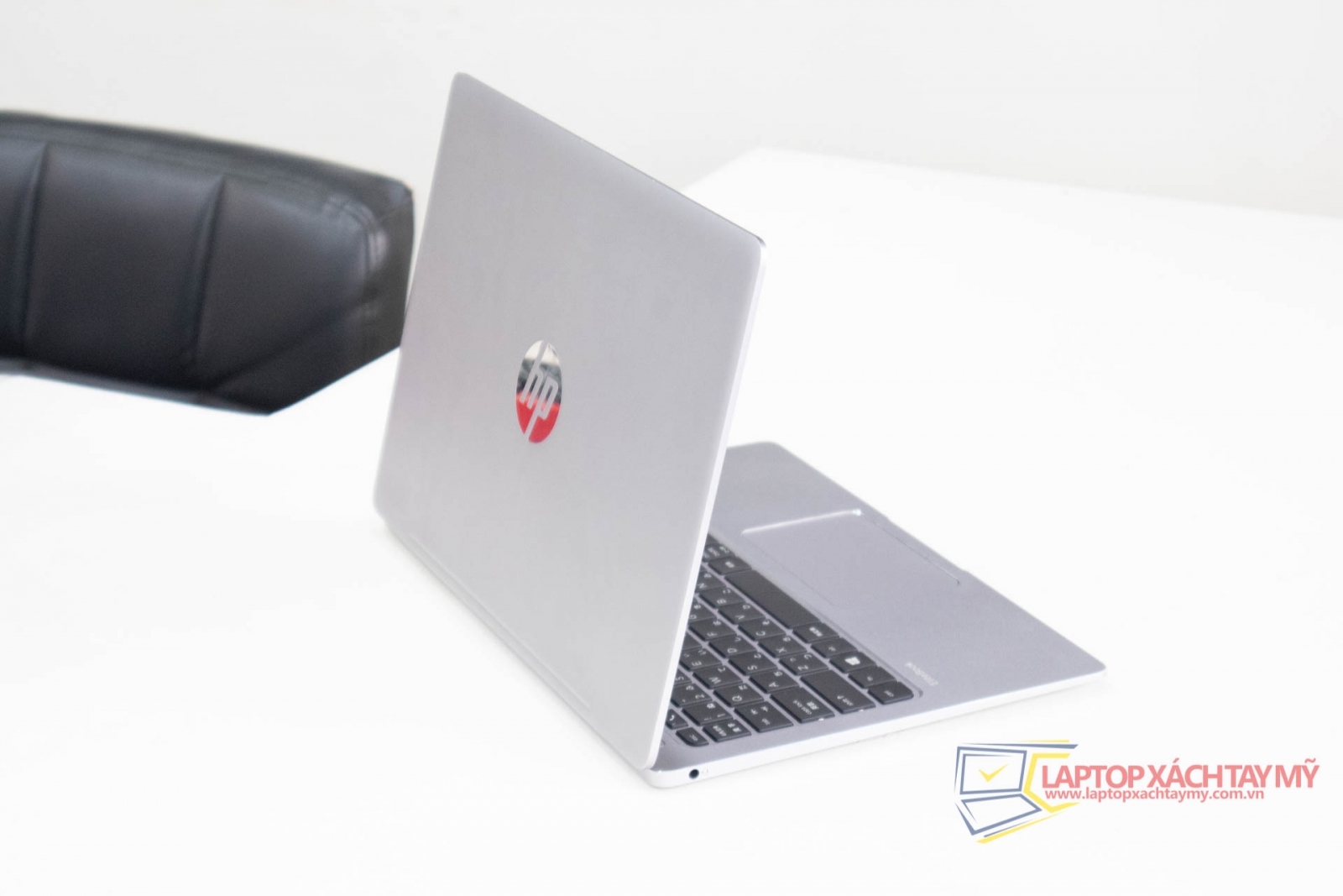 HP Elitebook Folio G1 M5-6y57,RAM 8G,SSD 256,13.3