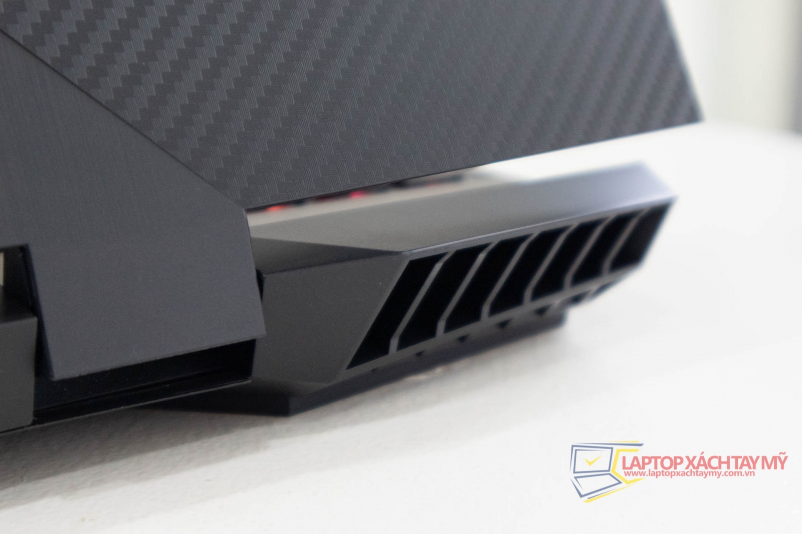 laptop cu tp hcm choi game do hoa card man hinh roi