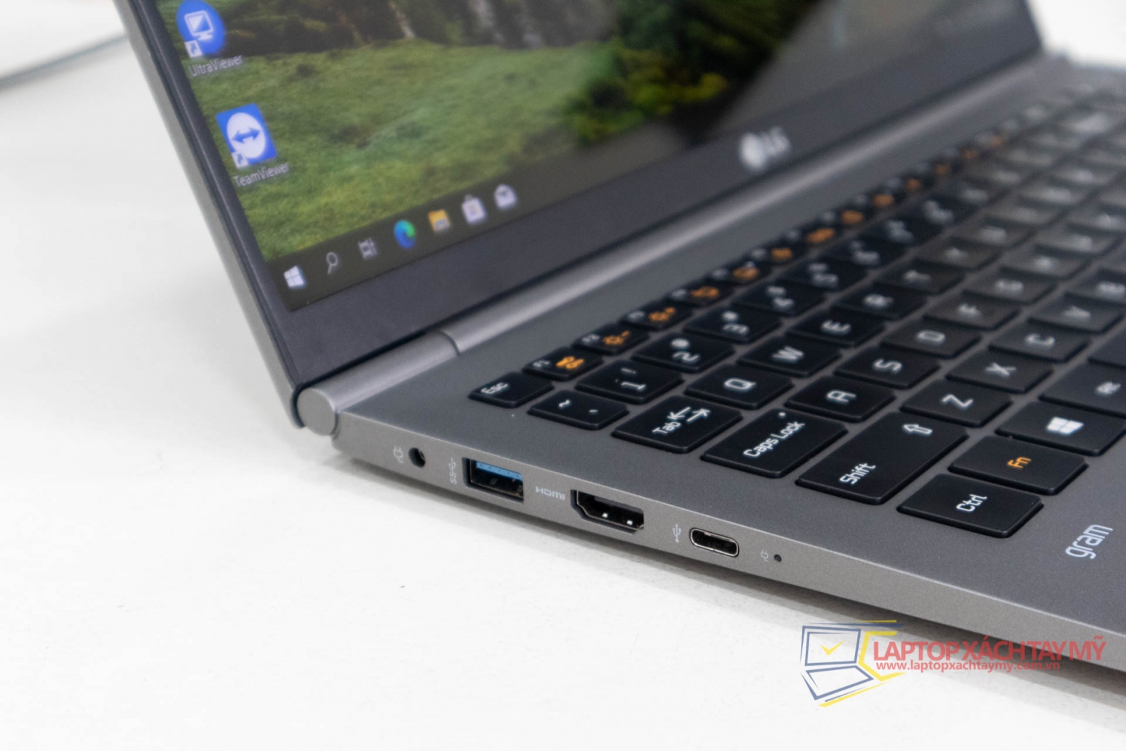 LG Gram 15 - Intel I7 8550U, Ram 16Gb, SSD 256Gb, Màn Hình 15.6 IN