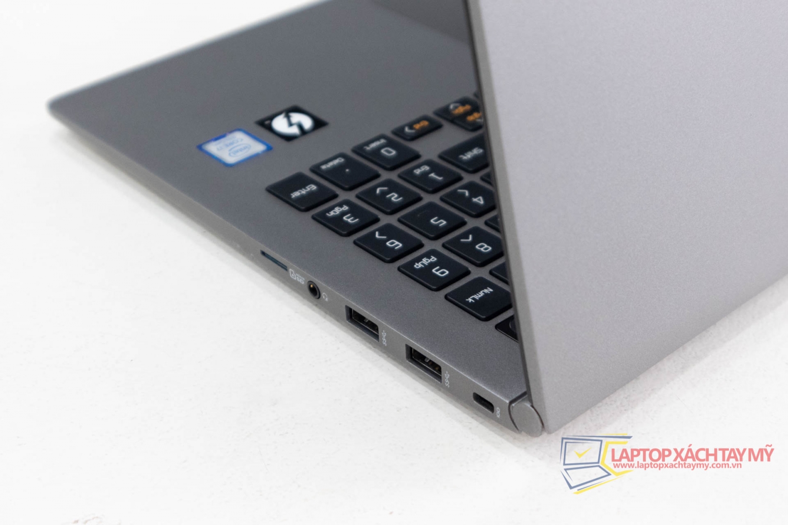 LG Gram 15 - Intel I7 8550U, Ram 16Gb, SSD 256Gb, Màn Hình 15.6 IN