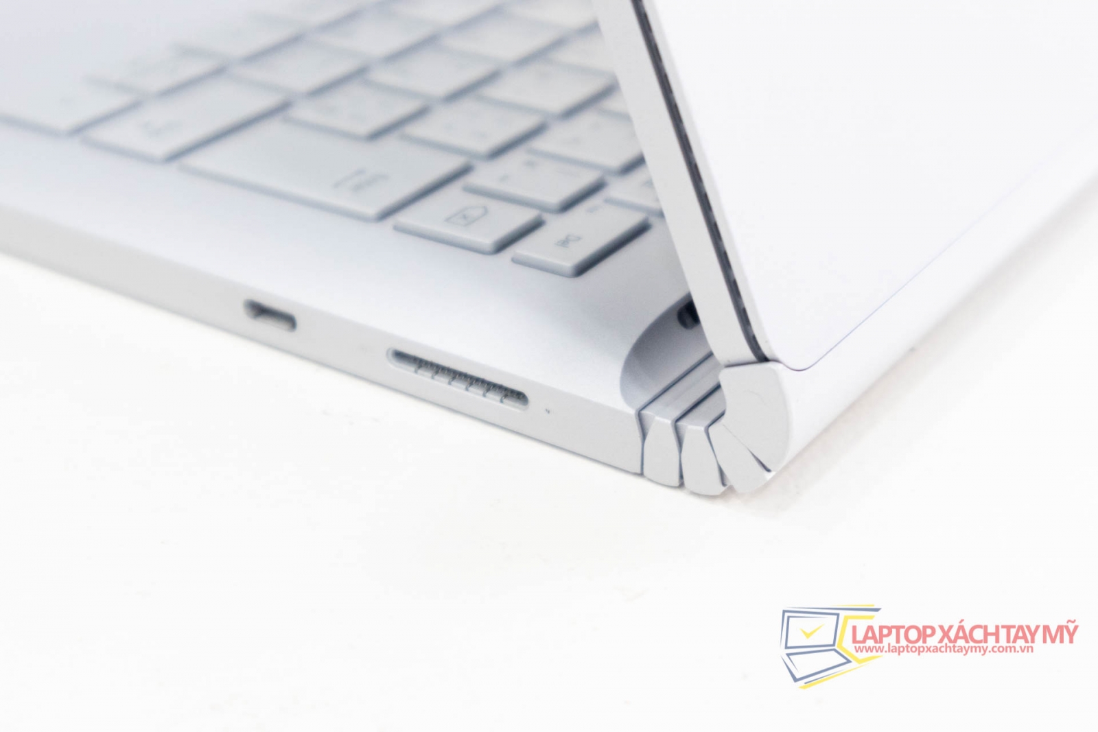 Surface Book 2 13, i7 8650U, Ram 16G, SSD 512, màn hình 13.5