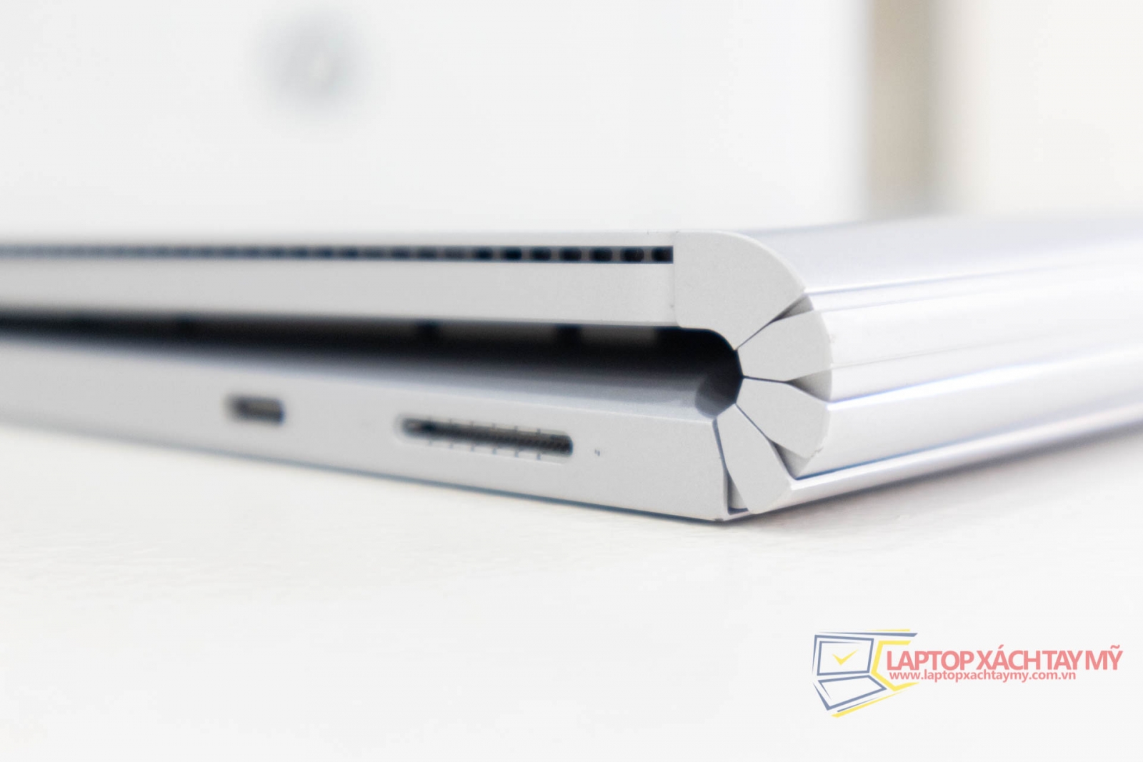 Surface Book 2 13, i7 8650U, Ram 16G, SSD 512, màn hình 13.5